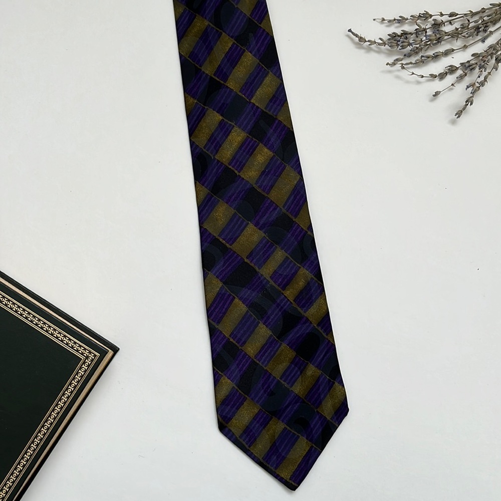Vintage 100% Silk Made in Italy Bugatti Necktie Professional Suit Tie